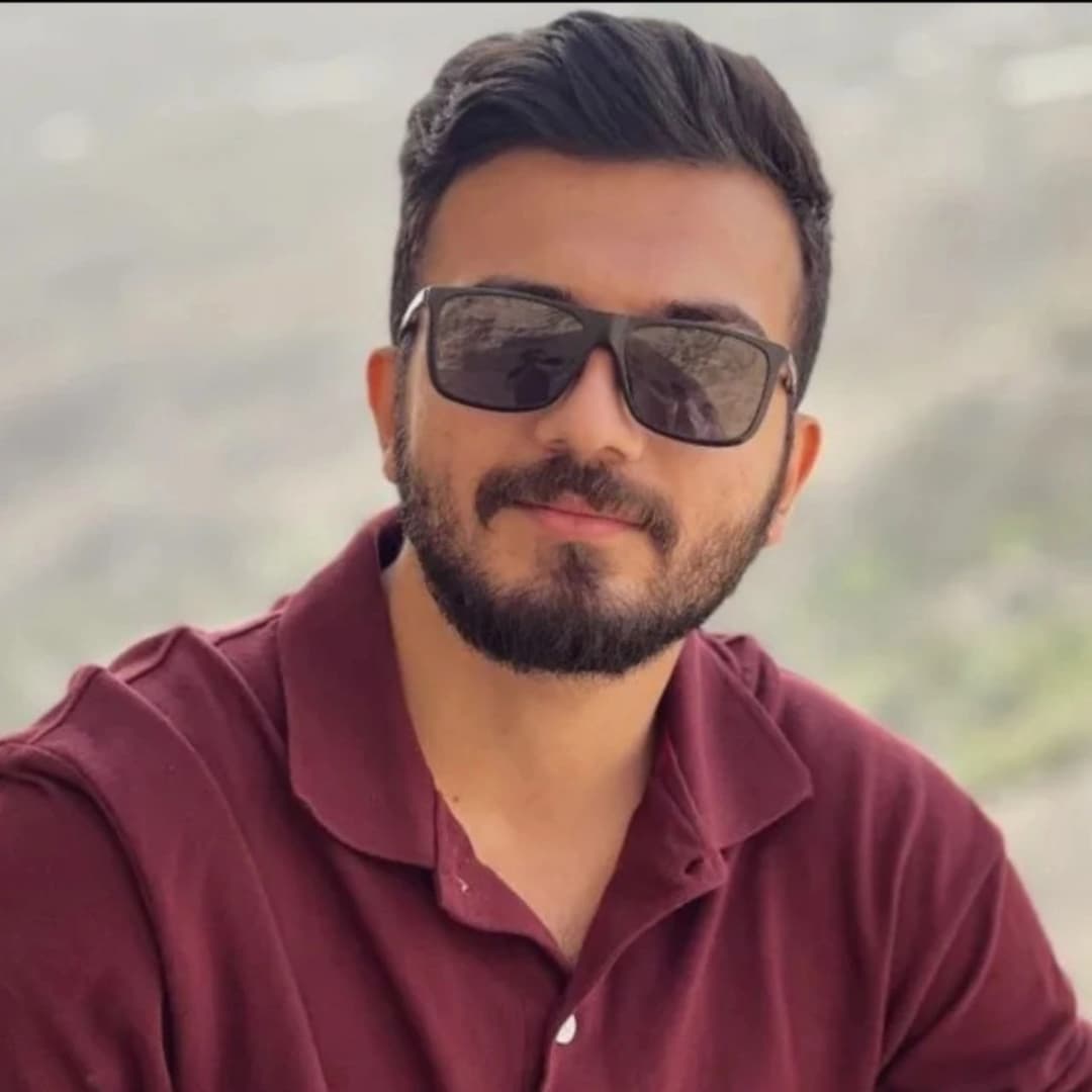 تصویر محمد عبداللهی - متخصص طراحی نرمافزار اندروید و iOS