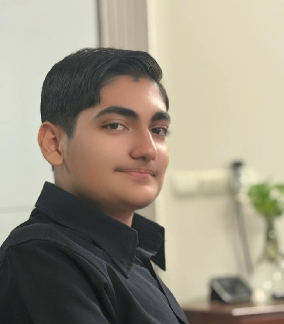 تصویر مصطفی طاهر آقالر - برنامه نویس فولاستک و متخصص سئو